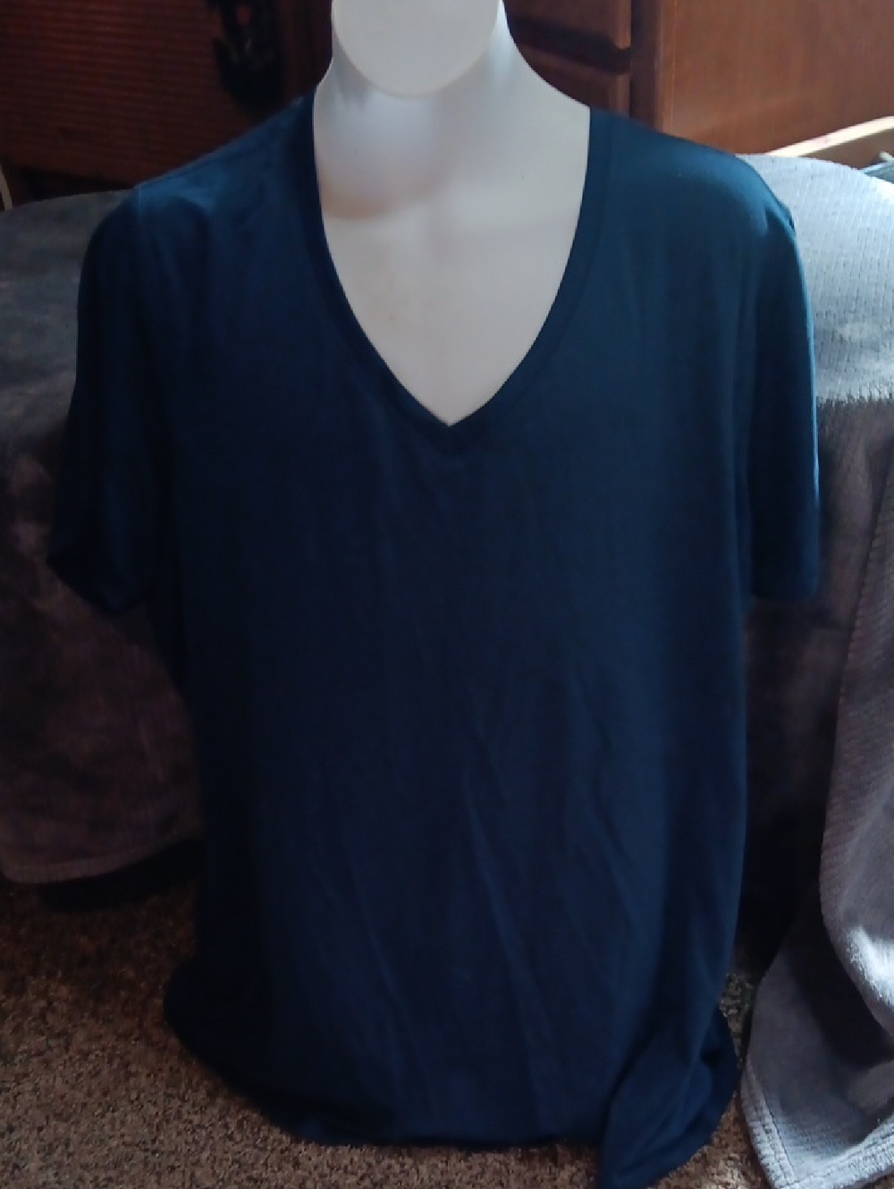 Athletic Works Men's Navy V-Neck Tee
